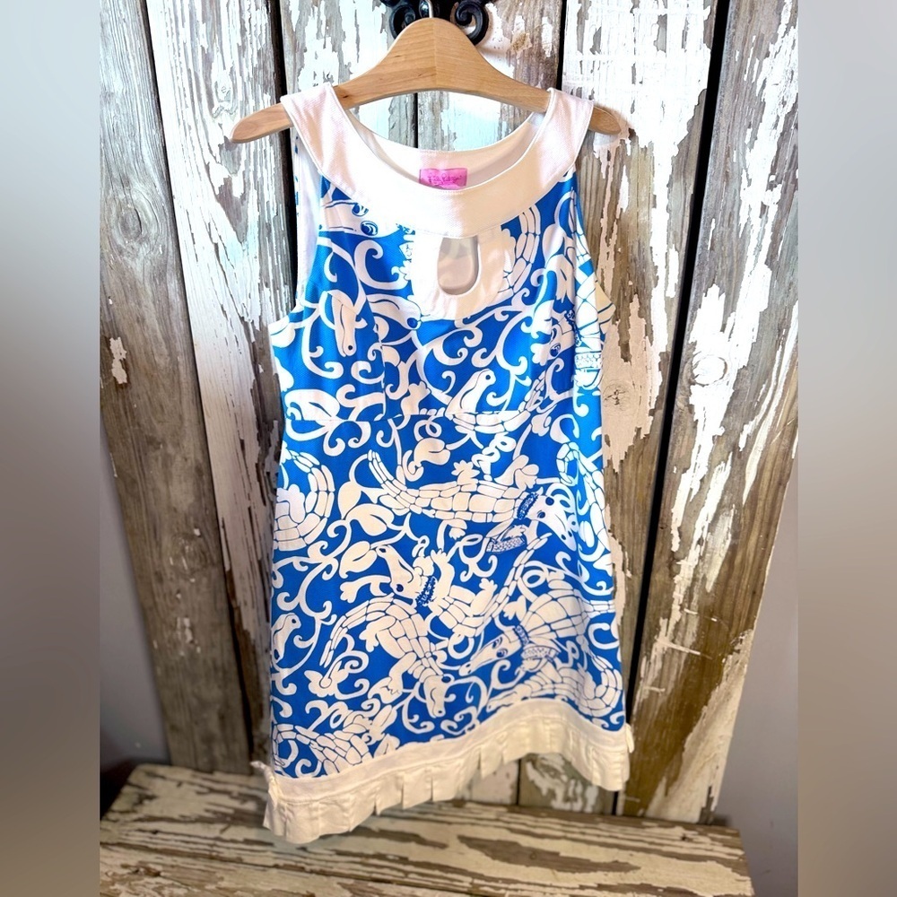 Lilly Pulitzer Blue and White Sleeveless Shift Dress